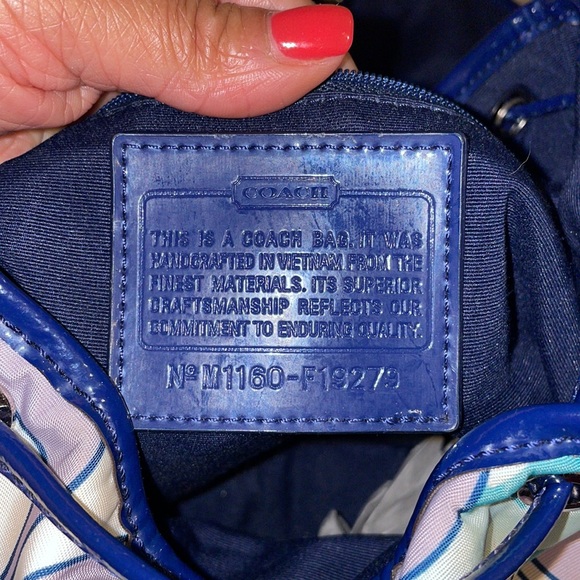 COPY - Coach Signature Drawstring Backpack - Picture 4 of 5